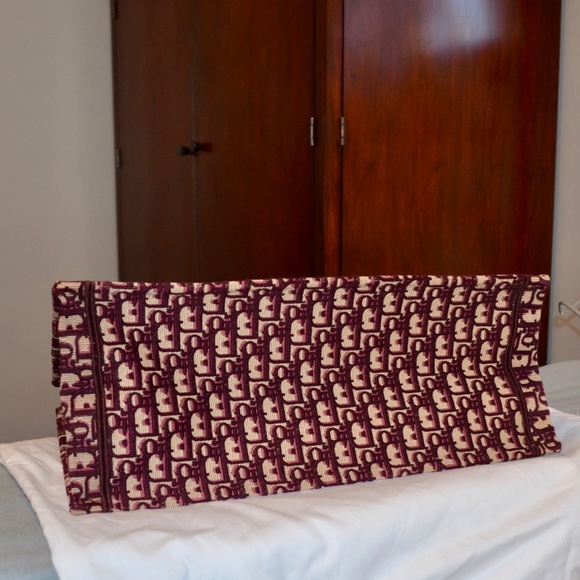 CHRISTIAN DIOR BOOK TOTE EMBROIDERED HANDBAG NWT - Picture 7 of 8